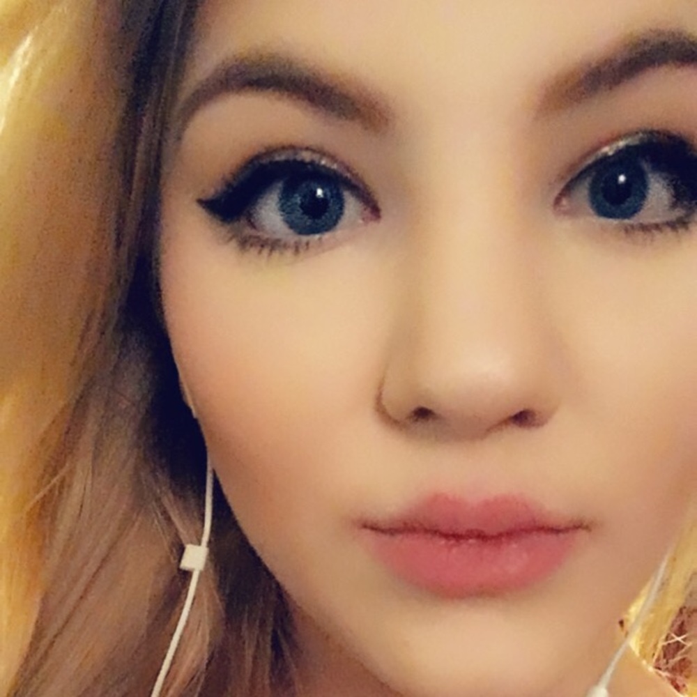 Meet your Posher, Kara